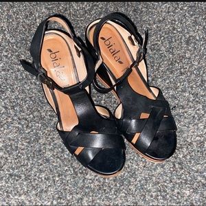 Black cuir leather wedge